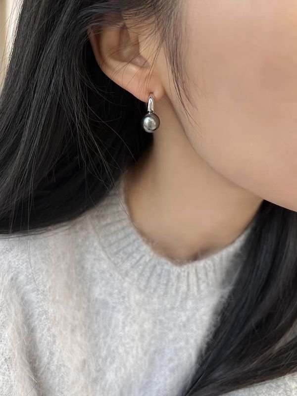 Women Fashion Simple Sterling Silver Pearl Earrings
