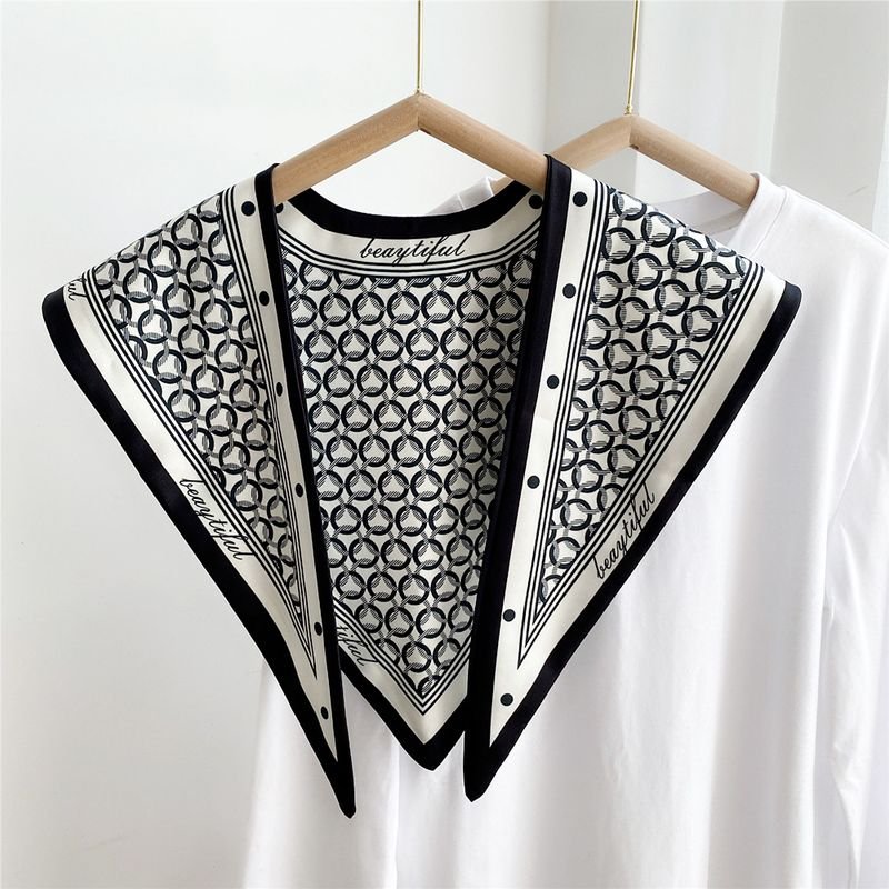 Women Fashion Landscape Print Triangle Scarf Shawl