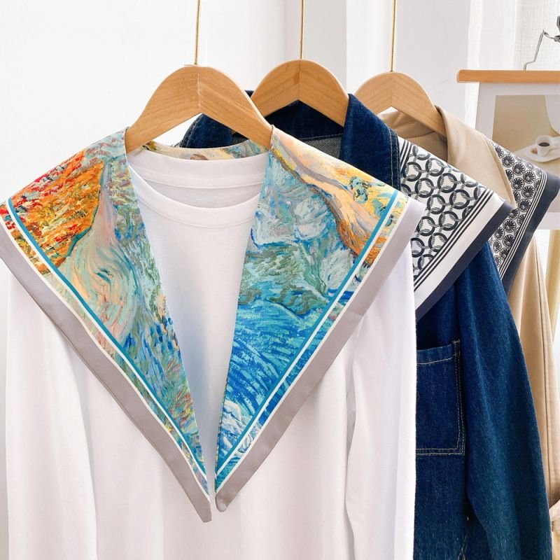 Women Fashion Landscape Print Triangle Scarf Shawl